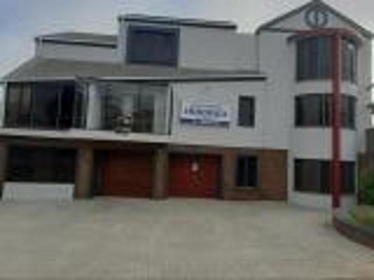 Guesthouse Indongo Swakopmund Exterior photo